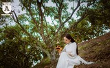 {ẢNH] Thiếu nữ Hà thành thướt tha áo dài bên đồi vải Lục Ngạn